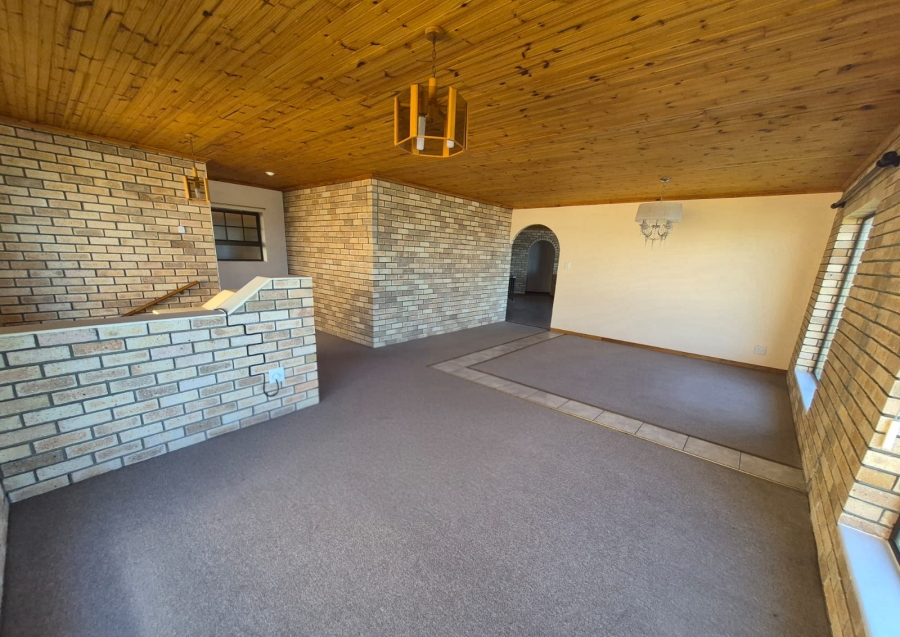 4 Bedroom Property for Sale in Dana Bay Western Cape